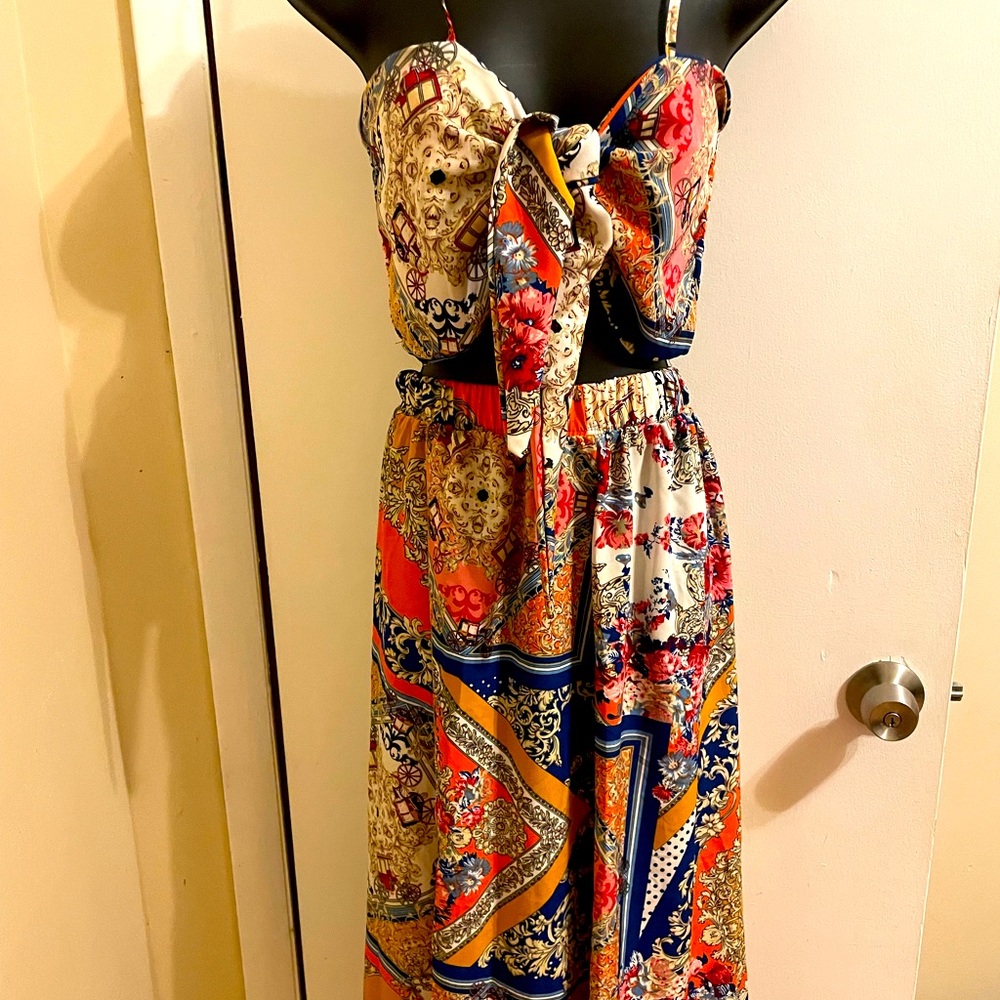 💙🌺Floral 2pc skirt and top set